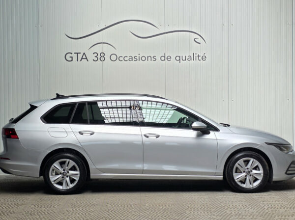 VOLKSWAGEN GOLF VIII SW