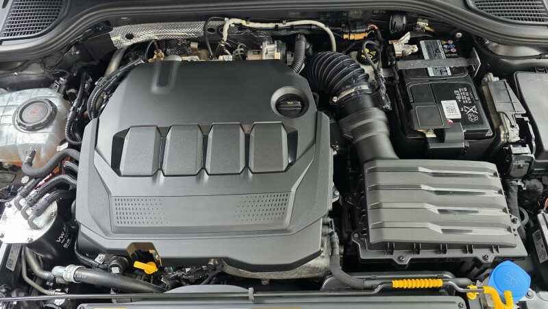 VOLKSWAGEN GOLF VIII SW