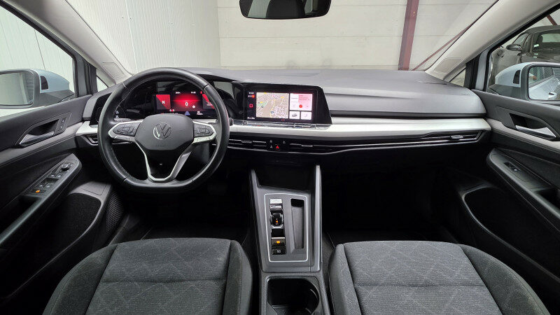 VOLKSWAGEN GOLF VIII SW