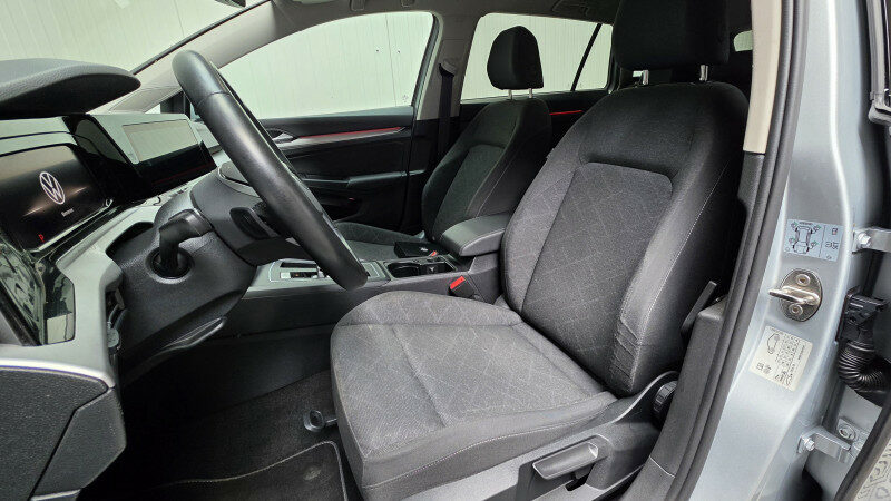 VOLKSWAGEN GOLF VIII SW