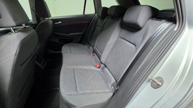 VOLKSWAGEN GOLF VIII SW