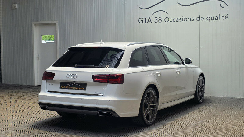 AUDI A6 AVANT