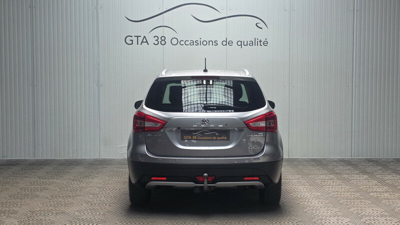 SUZUKI S-CROSS