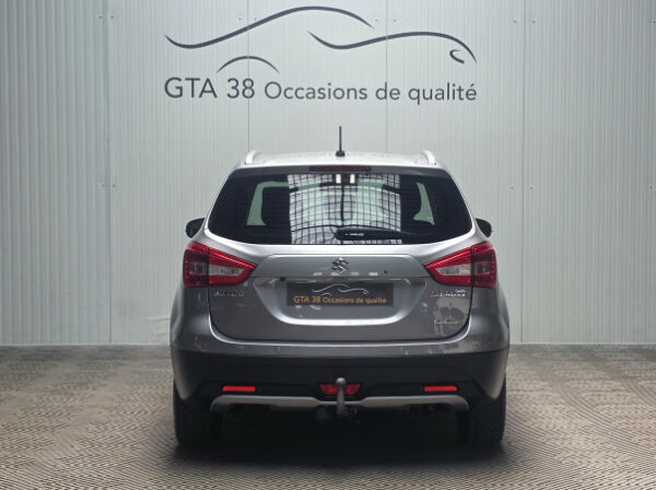 SUZUKI S-CROSS