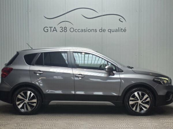 SUZUKI S-CROSS