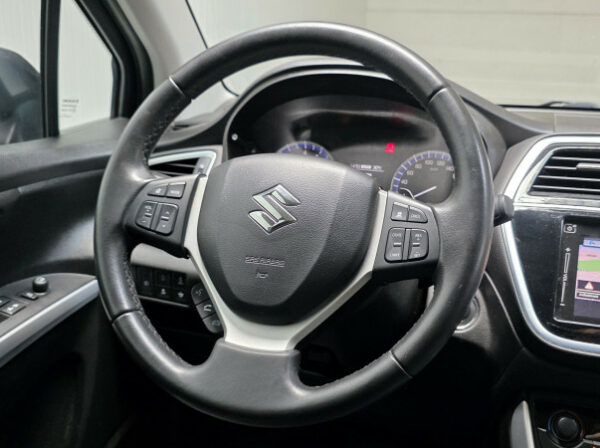 SUZUKI S-CROSS
