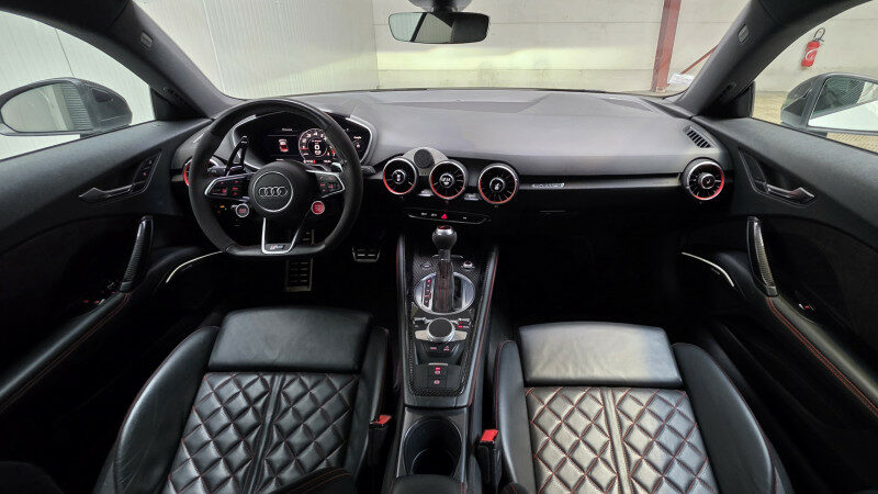AUDI TT RS