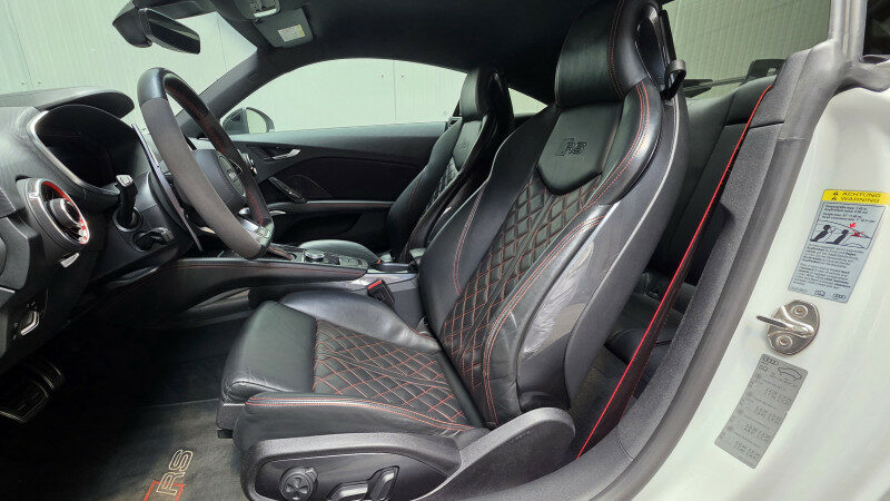 AUDI TT RS