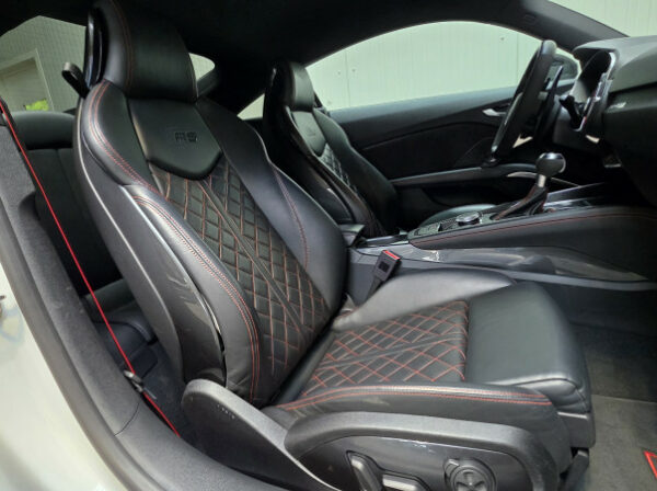 AUDI TT RS