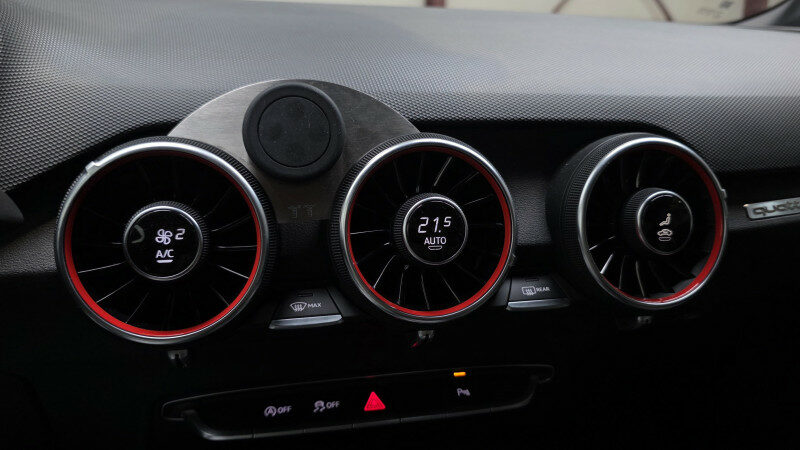AUDI TT RS