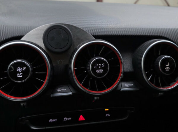 AUDI TT RS