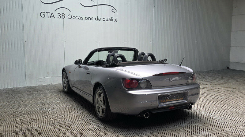 HONDA S2000