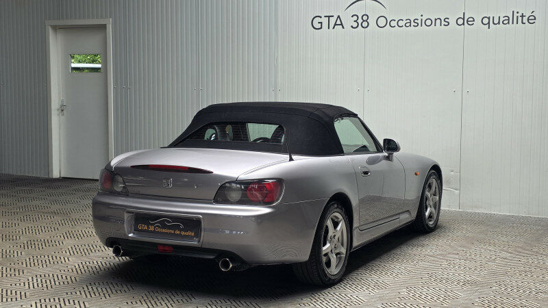 HONDA S2000