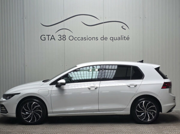 VOLKSWAGEN GOLF VIII