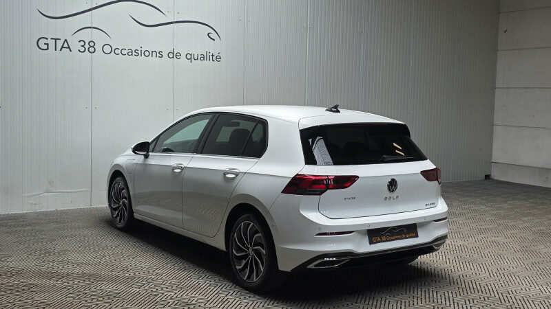VOLKSWAGEN GOLF VIII