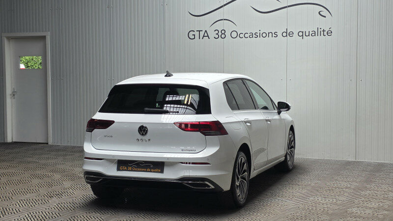 VOLKSWAGEN GOLF VIII