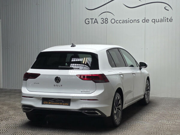 VOLKSWAGEN GOLF VIII