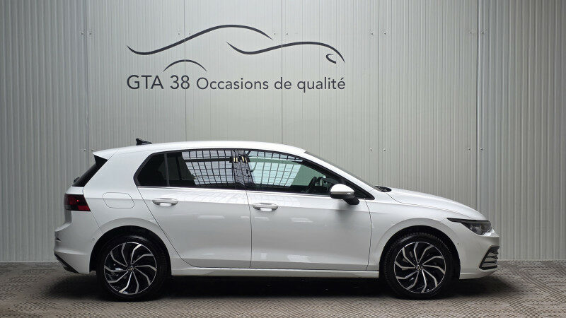 VOLKSWAGEN GOLF VIII