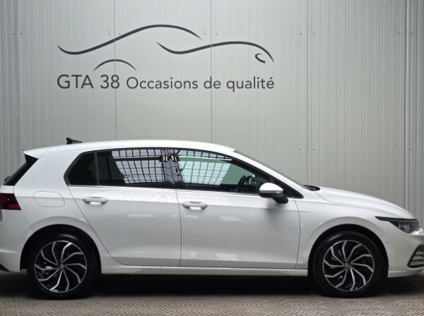 VOLKSWAGEN GOLF VIII