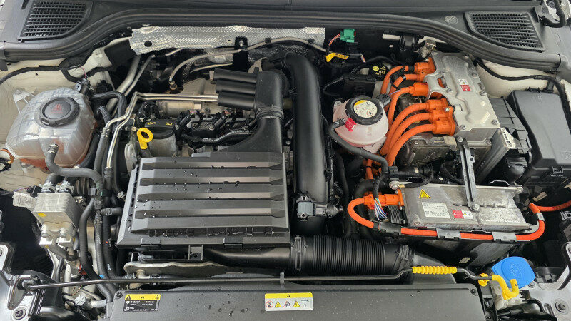 VOLKSWAGEN GOLF VIII