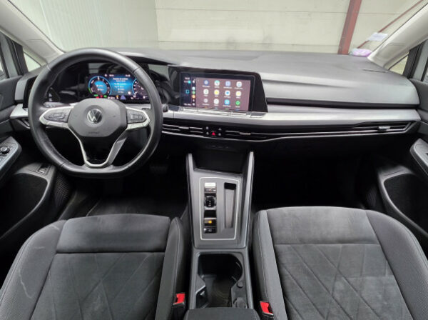 VOLKSWAGEN GOLF VIII