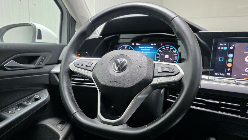 VOLKSWAGEN GOLF VIII
