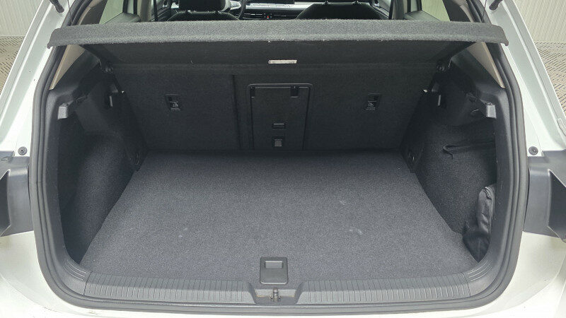 VOLKSWAGEN GOLF VIII