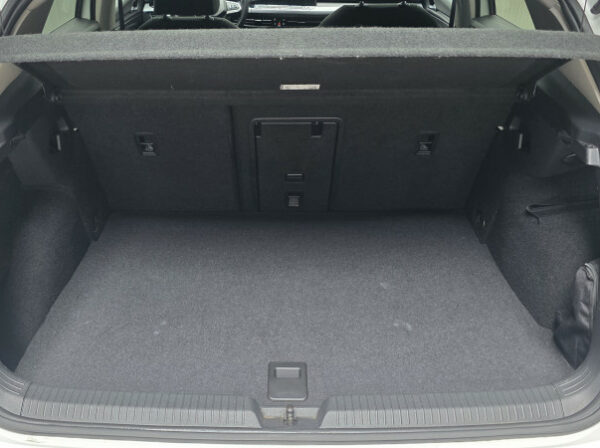 VOLKSWAGEN GOLF VIII