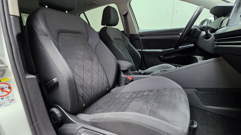 VOLKSWAGEN GOLF VIII