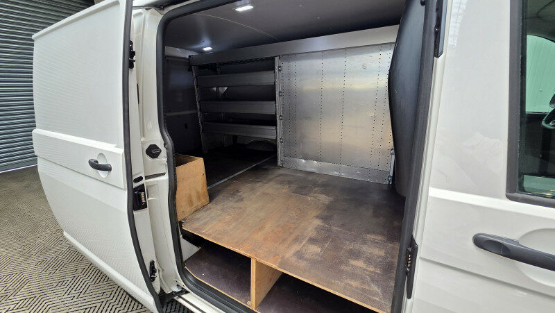 VOLKSWAGEN TRANSPORTER FG