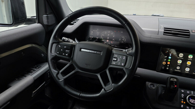LAND-ROVER DEFENDER