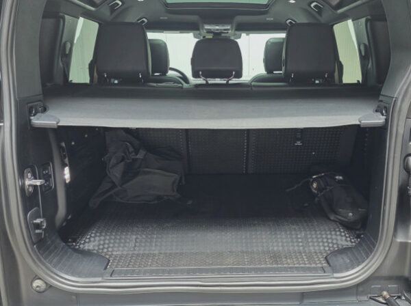 LAND-ROVER DEFENDER
