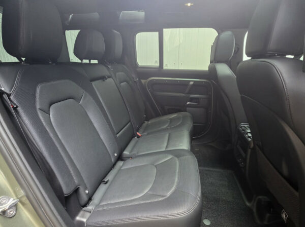 LAND-ROVER DEFENDER