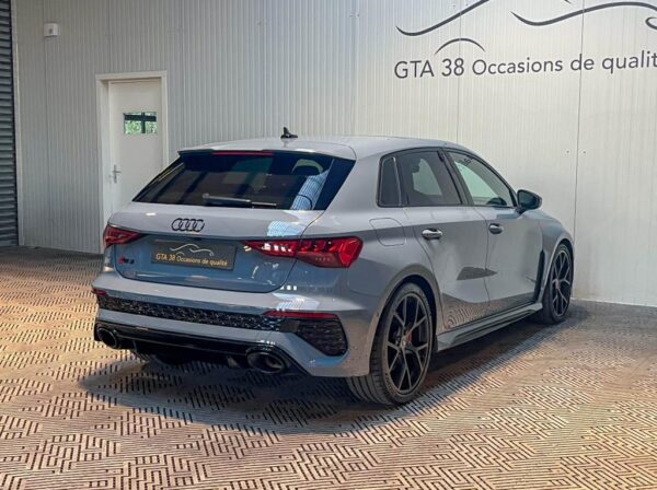 AUDI RS3