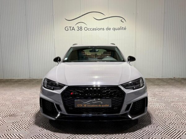 AUDI RS4 AVANT