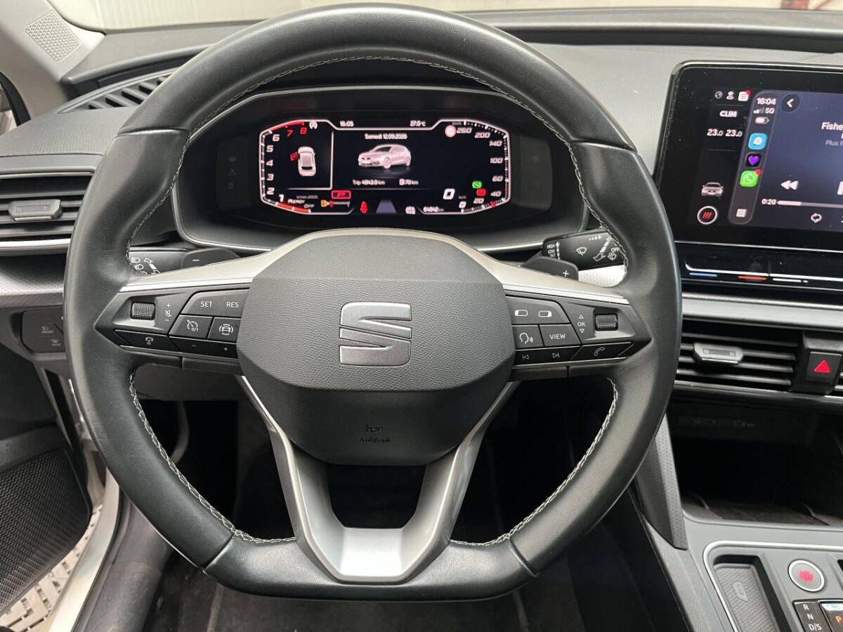 SEAT LEON