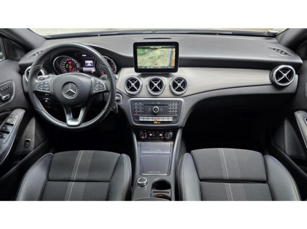 MERCEDES CLASSE GLA