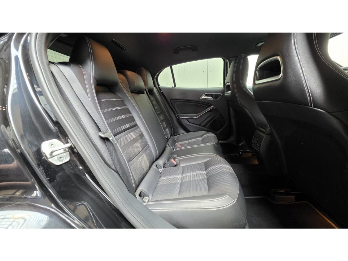 MERCEDES CLASSE GLA