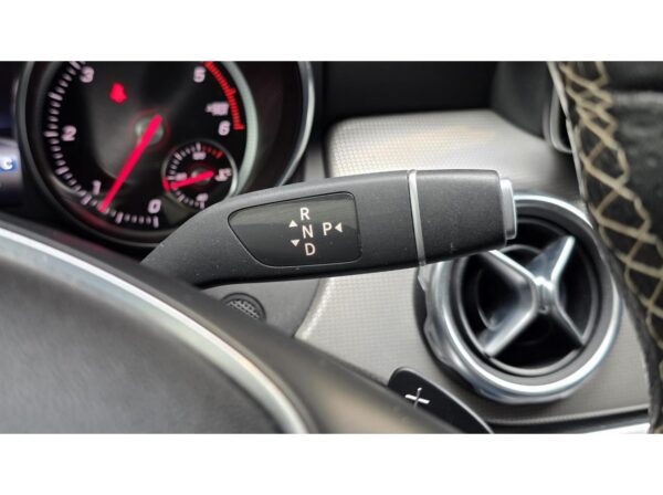 MERCEDES CLASSE GLA