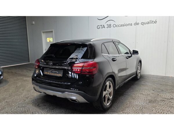MERCEDES CLASSE GLA