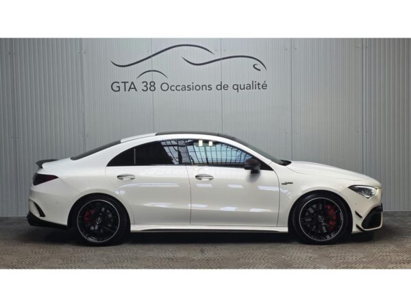 MERCEDES CLA