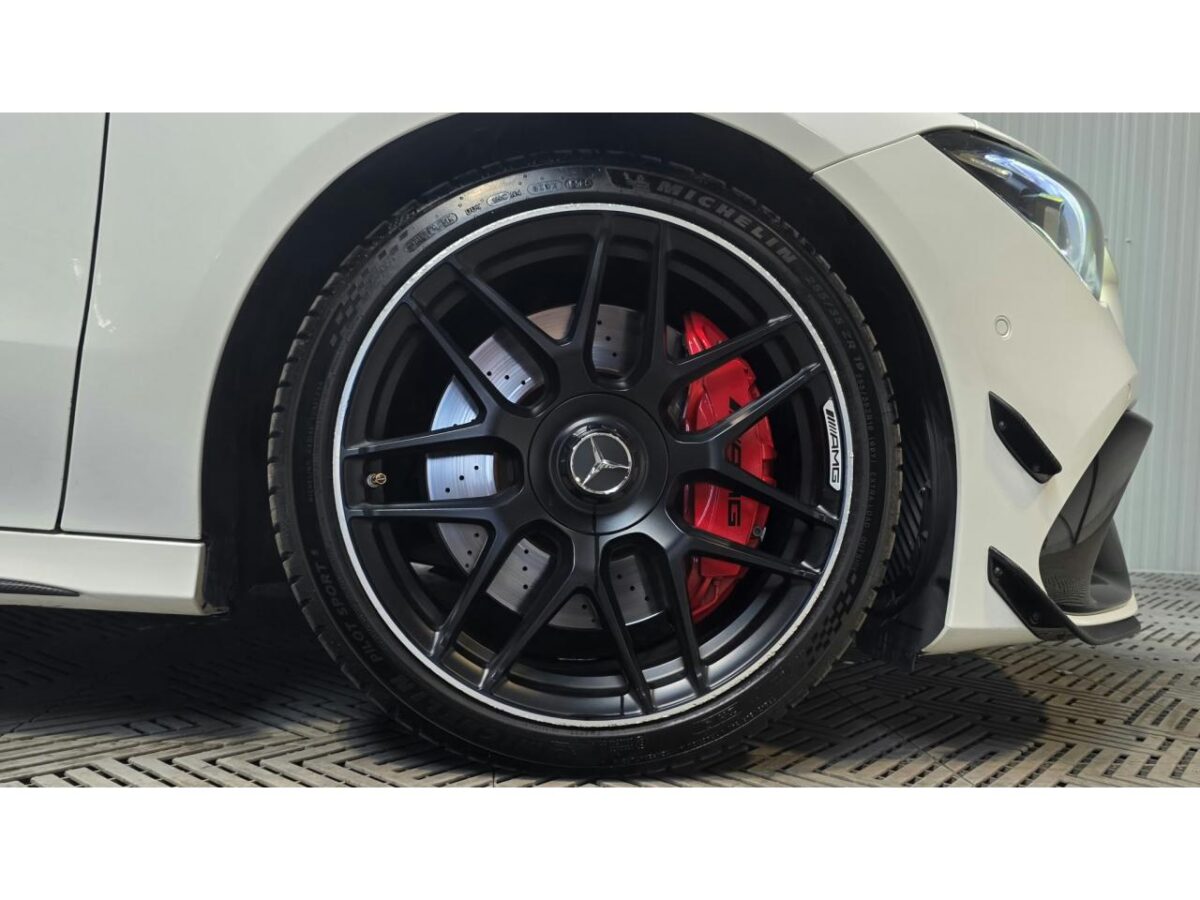 MERCEDES CLA