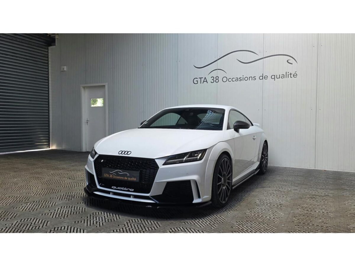 AUDI TTRS