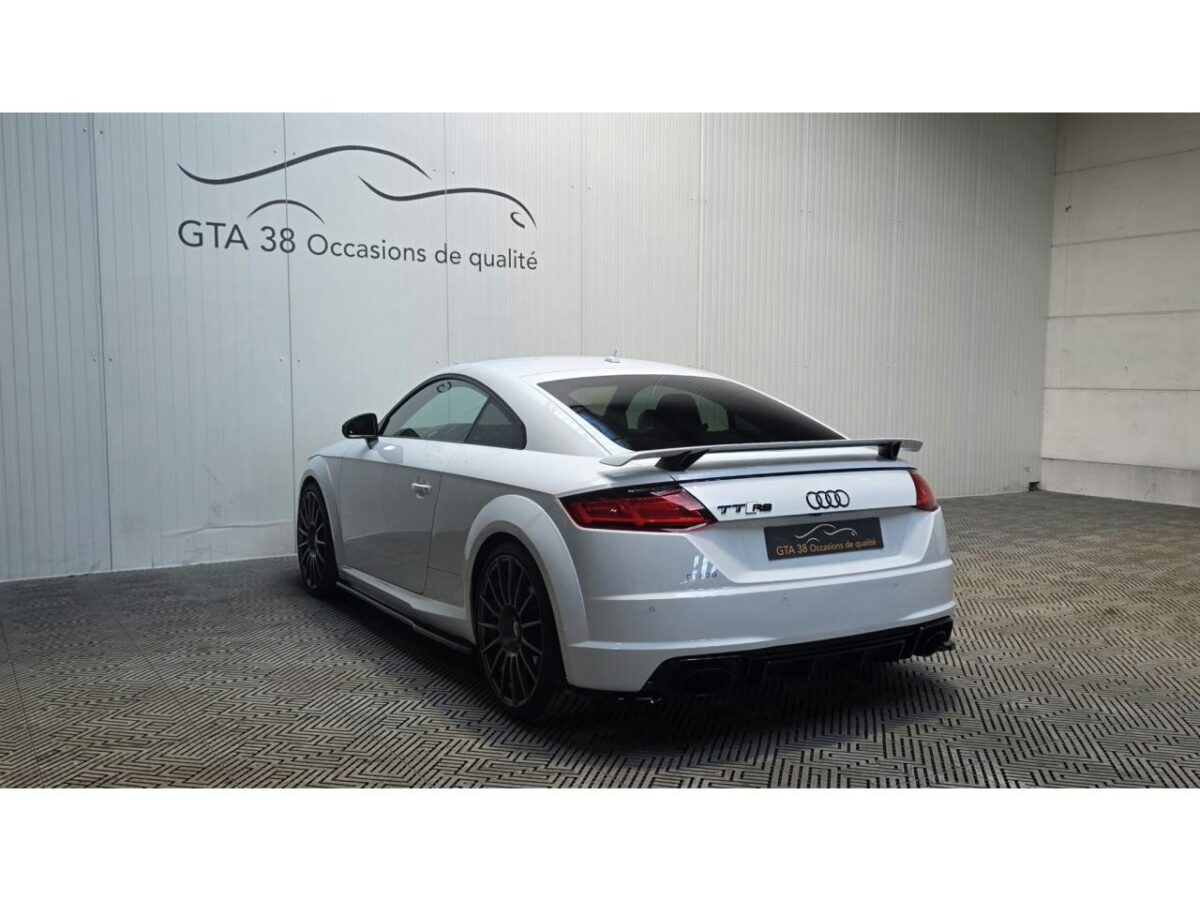 AUDI TTRS
