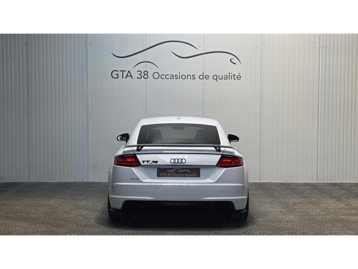 AUDI TTRS