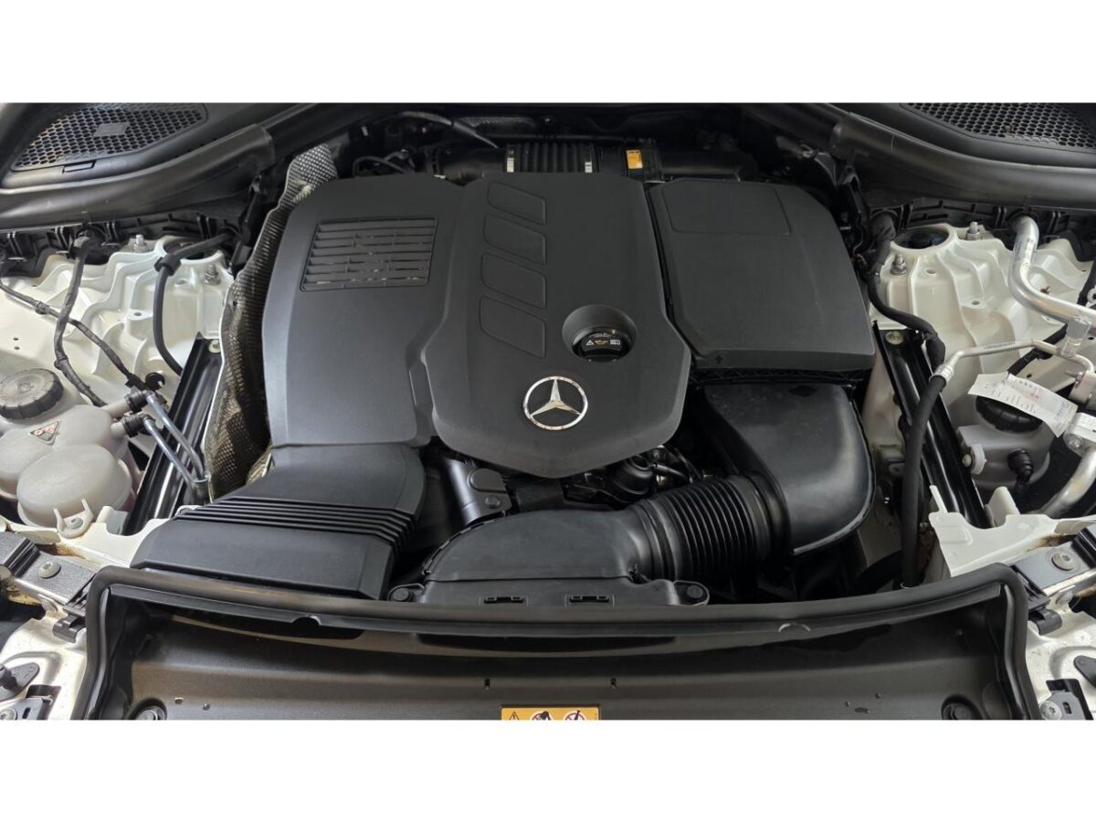 MERCEDES GLC