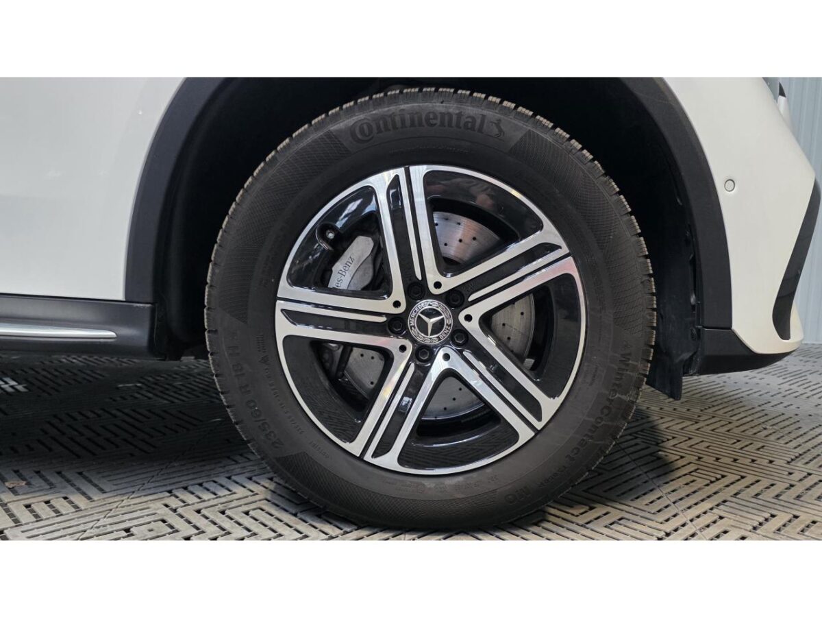 MERCEDES GLC