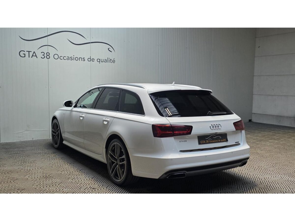 AUDI A6 AVANT
