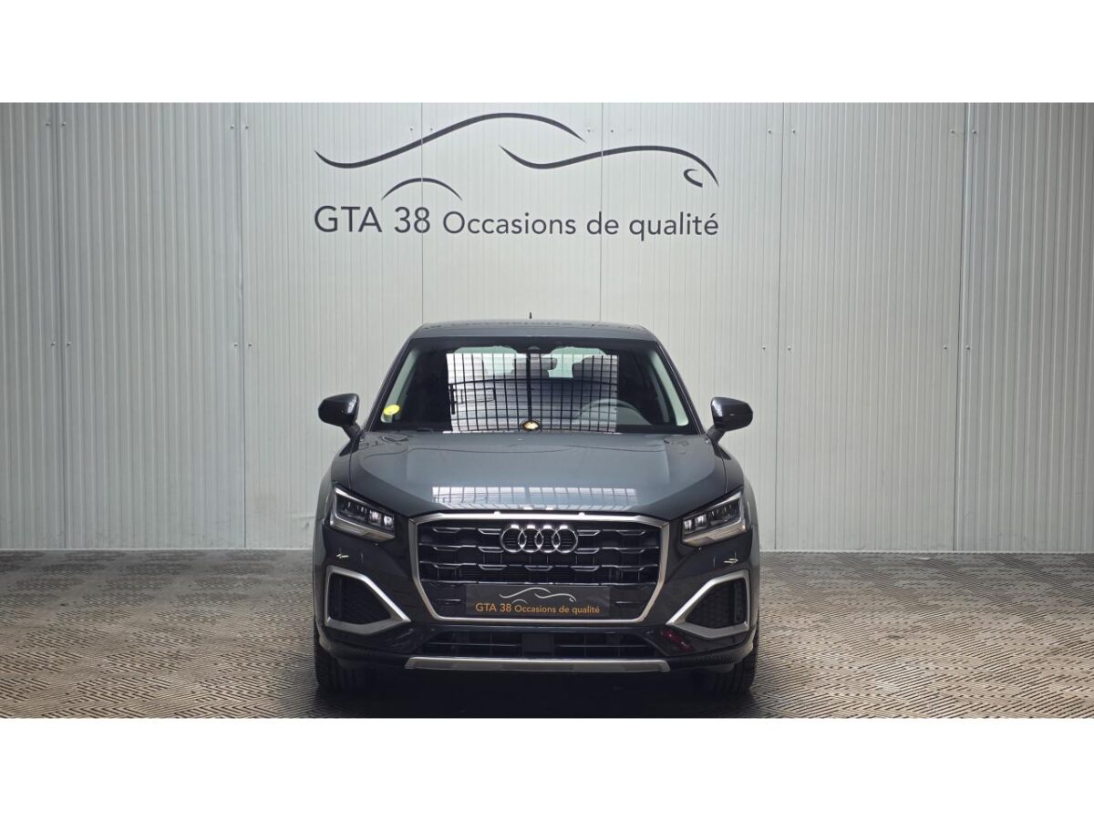 AUDI Q2