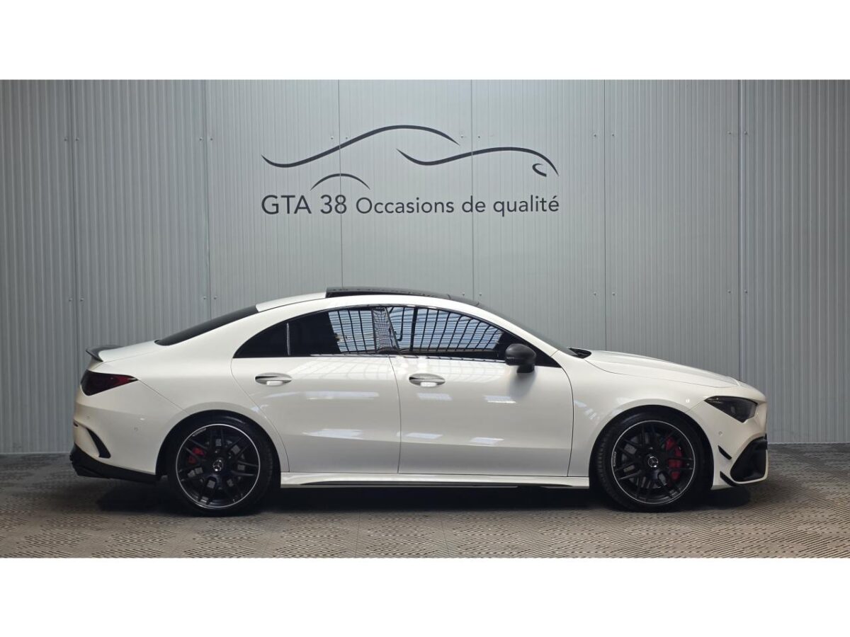 MERCEDES CLA
